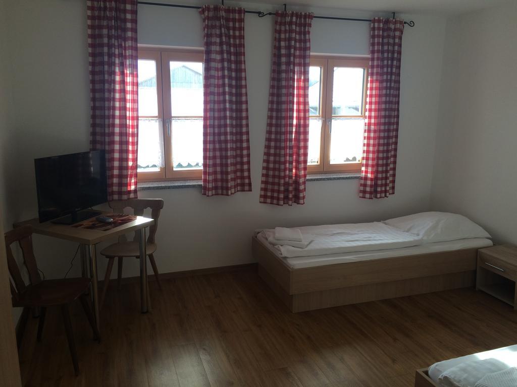 Stangl-Hof Hotel Forstinning Екстериор снимка